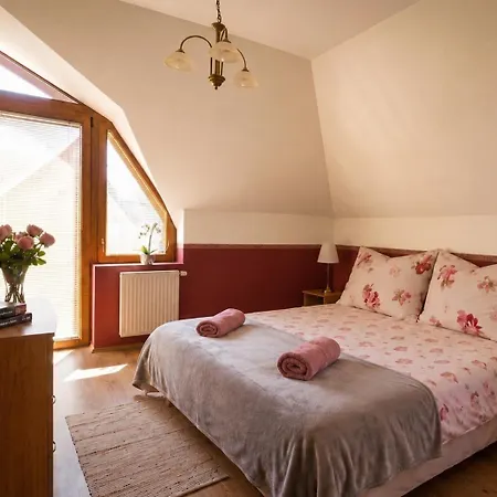 公寓 Aranylo Apartmanhaz - Quiet With Balcony