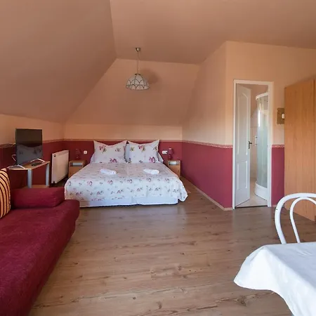 Aranylo Apartmanhaz * Hajduszoboszlo
