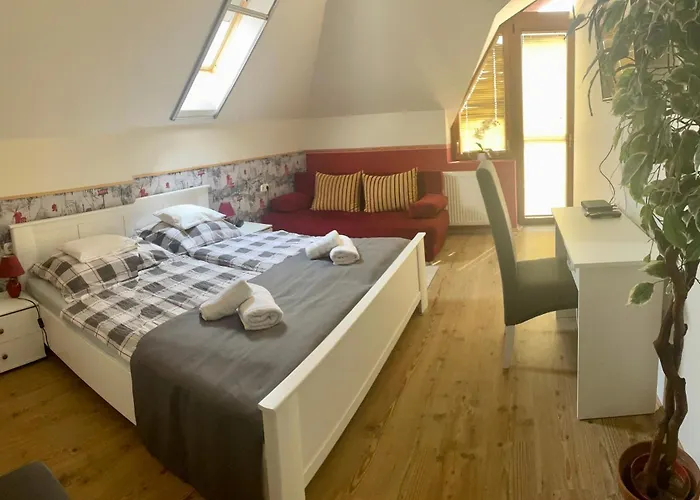 Apartament Aranylo Apartmanhaz - Quiet With Balcony