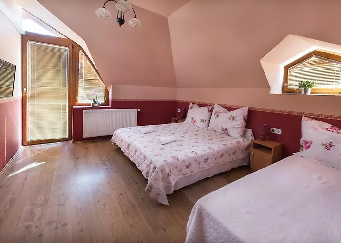 Aranylo Apartmanhaz - Quiet With Balcony * Hajdúszoboszló